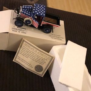 1931 Ford Model A Pick Up Truck W/Flag Model!